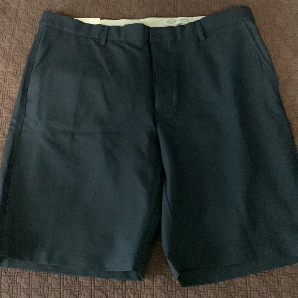 Greg Norman navy golf shorts nwt